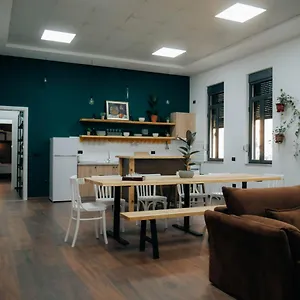  Hostel The Maze Albanië